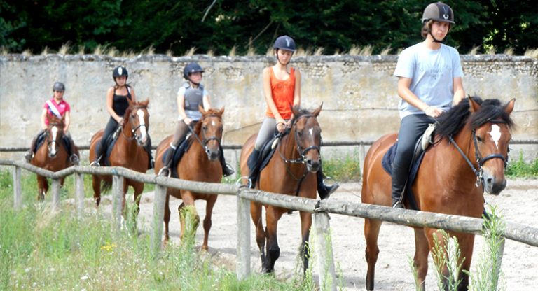 sejour equestre colos st cyran